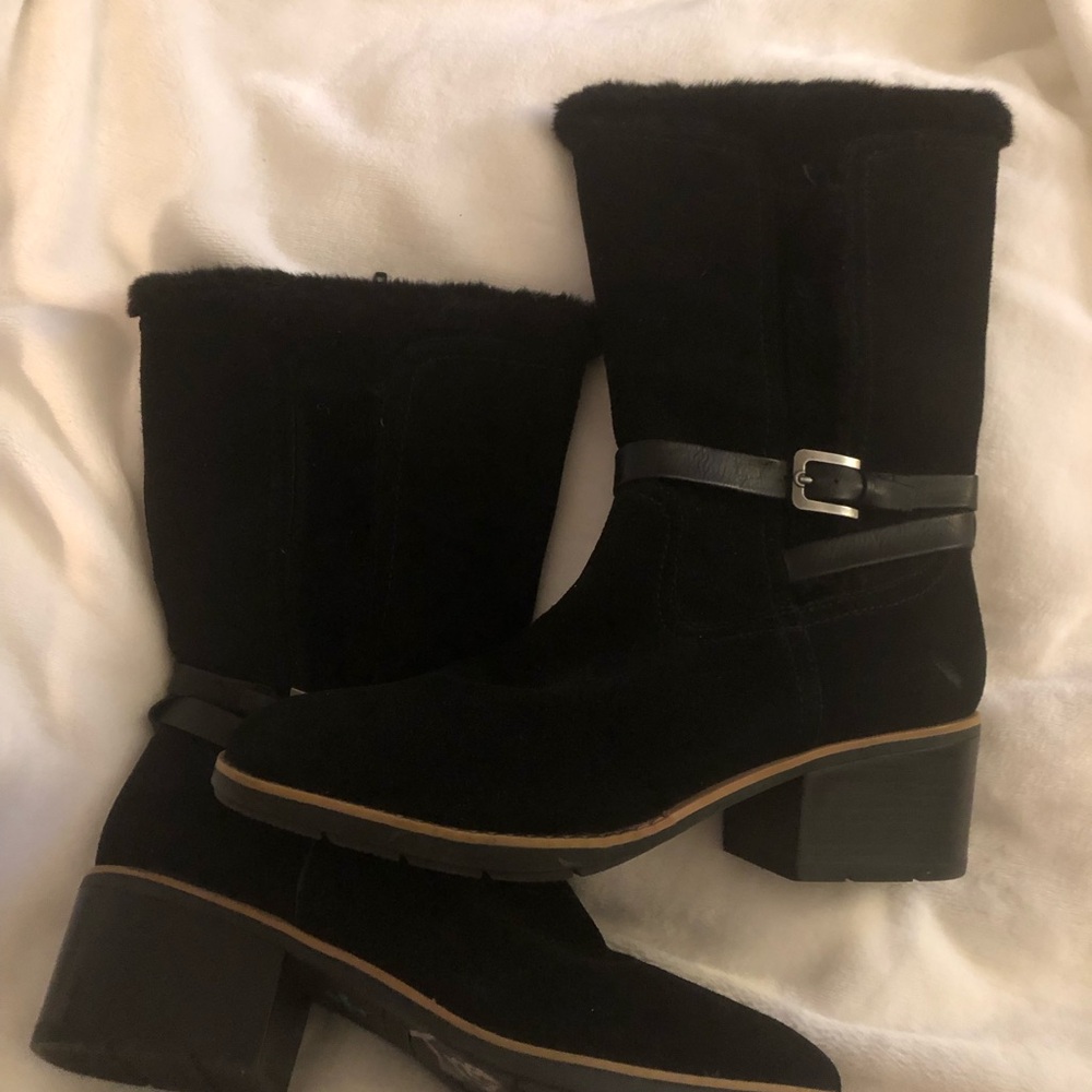 NWOB Black Suede Mid-Calf Buckle Boots